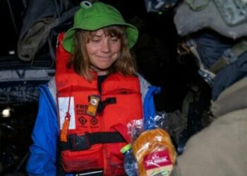 Izraeli publikon pamje të Greta Thunberg në anijen që u ndalua mbrëmë