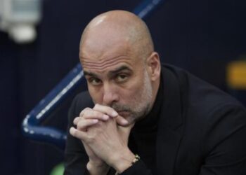 Guardiola pas një sezoni pa trofe: “Suksesi është të ngrihesh kur bie. Nuk jam gjeni, por jam një trajner i mirë”
