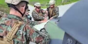 Ushtarët maqedonas nën KFOR vazhdojnë patrullimet për stabilitet në Pejë