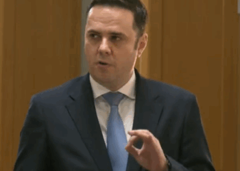 Abdixhiku: Takimi i thirrur nga Kurti ishte farsë, nuk u respektua aktgjykimi i Gjykatës Kushtetuese