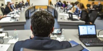 ‘Era zgjedhje të parakohshme’, Kurti rrit shtesat për këtë kategori