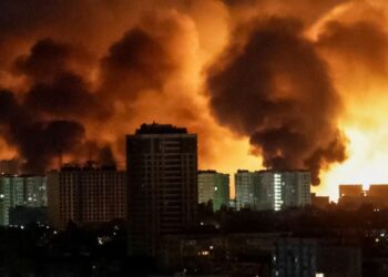 Rusia kryen sulmin më të madh ajror ndaj Ukrainës që nga nisja e luftës