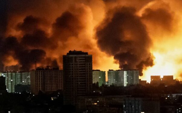 Rusia kryen sulmin më të madh ajror ndaj Ukrainës që nga nisja e luftës