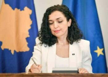 Ngërçi politik: Presidentja Osmani ka gati një draft të lëndës për ta dërguar në Kushtetuese