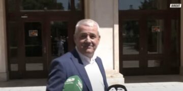 Sveçla për arrestimin e ndihmësit të Petkoviqit: “Do të përballet me drejtësinë”