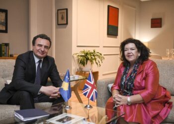 Kryeministri Kurti takohet me të Dërguarën e Posaçme të Mbretërisë së Bashkuar: Fokus në bashkëpunim dhe Procesin e Berlinit