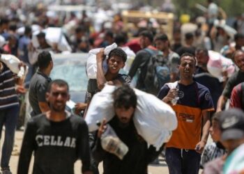 Tragjedi në Gaza: Të paktën 20 civilë humbin jetën në përpjekje për të siguruar ushqim