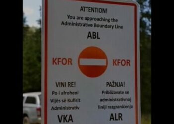 Kërcënimet e Vuçiqit, KFOR vendos tabela paralajmëruese në kufi me Serbinë: Kemi vendosur shenja që të zvogëlohet rreziku i kalimeve të paqëllimshme