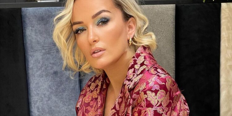 Deputetja Matoshi: Jam goditur me flakareshë në shesh nga një burrë i panjohur