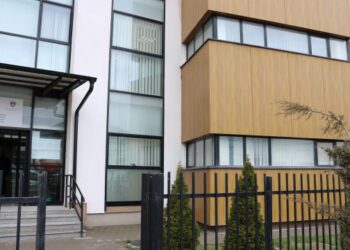 Gjuajtje me armë në Ferizaj mes një polici dhe një qytetari – katër persona të ndaluar