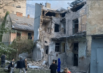 Rusia sulmon me dronë dhe raketa disa rajone të Ukrainës – Dy të vrarë dhe 18 të plagosur, Polonia aktivizon avionët luftarakë