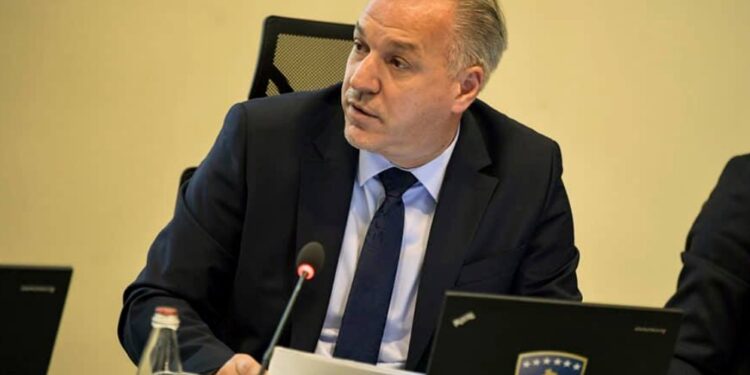 Aktakuzë ndaj Ministrit Fikrim Damka, bashkë me u.d. e Sekretarit dyshohen se dëmtuan mbi 1 milion euro buxhetin e shtetit