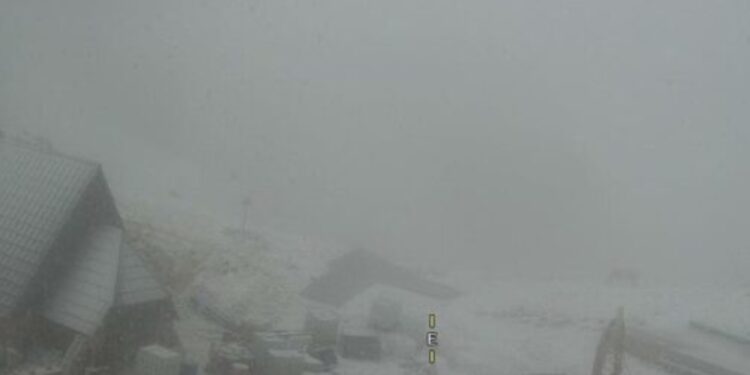 Borë në mes të korrikut në Slloveni