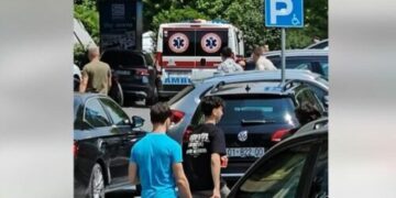 Vdes një person pasi bie nga lartësia pranë hotelit “Grand” në Prishtinë