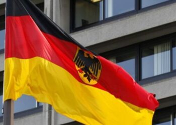 Gjermanët i reagojnë Petkoviqit që u ankua për urat: Shikojeni një herë shtëpinë tuaj, Radoiçiq po lëviz lirshëm në Serbi