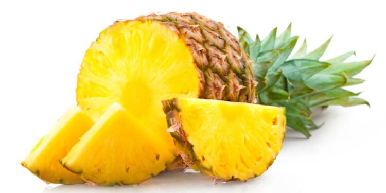 Vlerat ushqyese të ananasit dhe përfitimet që i sjell shëndetit