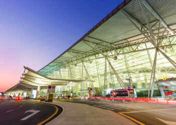 Si Po Transformojnë Provat Dixhitale Menaxhimin e Aeroporteve në Epokën e Konkurrencës Globale