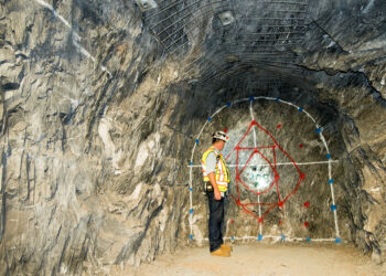 Pse Amerika po gërryen një mal në Dakotën e Jugut