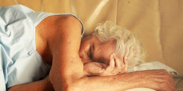 Këto janë pijet më të mira kundër djersitjes së tepërt