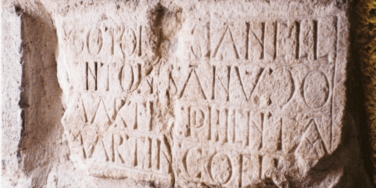 Google AI zbardh të kaluarën romake: Inteligjenca artificiale ndihmon në leximin e mbishkrimeve antike