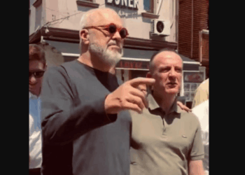 Pas prishjes me Kurtin, Taravari foto me Edi Ramën: Me kryeministrin që e sjell Evropën kaq afër Ballkanit