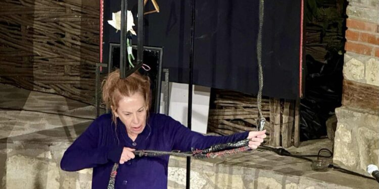 “Shfaqja që bëri publikun të qajë – ‘Engjëjt’ shpërthen në Kukaj, triumfojnë Shatrolli dhe Redhi!”