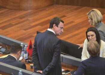 Ngërçi në Kuvendin e Kosovës tërheq vëmendjen e mediave ndërkombëtare: “Qytetarët po trajtohen si gomarë”
