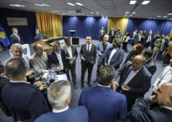 Komunave u bllokohen xhirollogaritë – AKK akuzon Qeverinë për dëm ndaj qytetarëve