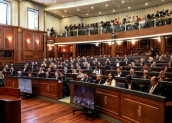 Popozohet zgjidhje e re nga ngërçi në Kuvend: Konjufca të emërohet kryetar dhe të dorëhiqet për ta bërë Haxhiun