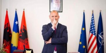 “Nuk ka bir nane që mund të më largojë nga PDK”-Lladrovci i ashpër ndaj kundërshtarëve të tij brenda partisë