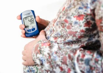 Sheqeri i ulët në gjak para shtatzënisë lidhet me rrezik më të lartë të lindjes së parakohshme