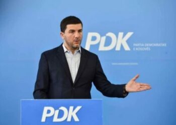 PDK dorëzon kërkesë në Kushtetuese, ka tri kërkesa që lidhen me veprimet e Deharit