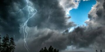 “Sot pasdite rrebeshe shiu, rrufe dhe erëra deri në 70 kmh”-Komuna e Prishtinës thirrje qytetarëve për kujdes