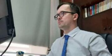 I denoncuar për ngacmim seksual, i shkarkuar për shkak të tenderave: Universiteti i Pejës emëron, Besfort Krasniqin, Sekretar të Përgjithshëm