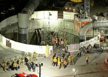 Shembet një tunel i madh në Los Angeles, ekipet emergjente shpëtojnë 31 persona