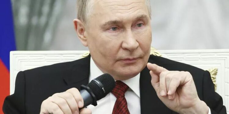 Putin refuzon presionin perëndimor: Paqe vetëm me kushtet e Kremlinit