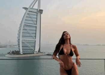 Oriola i lë ‘pa frymë’ ndjekësit me fotot mahnitëse nga Dubai