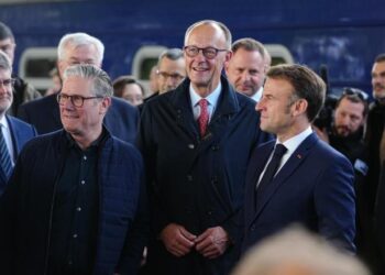 Bisedimet për paqen në Ukrainë/ Zelensky nesër në Uashington, aleatët evropianë mbajnë sot videokonferencë