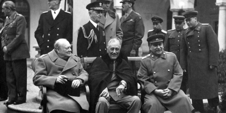 Samiti Trump-Putin risjell frikën e një “Jalte” të dytë për Europën