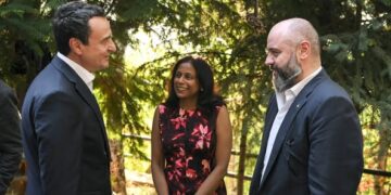 Kryeministri në detyrë Kurti mirëpret zyrtarin e lartë amerikan të Mbrojtjes: “Aleanca me SHBA-në, gjithnjë më e fortë”
