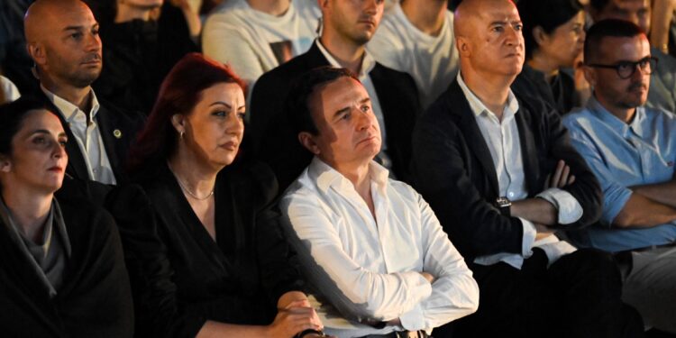 Kryeministri në detyrë: DokuFest, motor zhvillimi për Prizrenin dhe Kosovën – Hapet edicioni i 24-të i festivalit ndërkombëtar të filmit