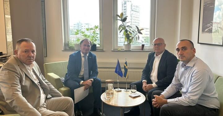 OVL-UÇK takohen me ambasadorin suedez: Diskutuam shqetësimet me proceset në Speciale