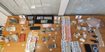 Tre të arrestuar në operacionin “Lavazhi”, sekuestrohen drogë dhe para të gatshme