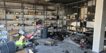 Lista Serbe thotë se është sulmuar me mjet shpërthyes lokali i kandidatit të tyre për kryetar të Zubin Potokut