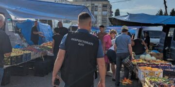 Ndalohen shitjet e produkteve të bylmetit dhe shpezëve në hapësira publike