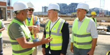 Buja zotohet se në qeverisjen e tij do të rriten standardet në sektorin privat