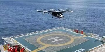 Kina prezanton dronin elektrik të parë për ngarkesa të rënda që shkurton udhëtimet nga 10 orë në më pak se 1 orë