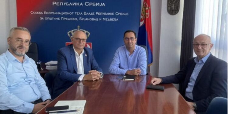 Universiteti “Kadri Zeka” në Gjilan me superprodekan – punëtor i Serbisë ditën, zyrtar i Kosovës natën, rekordmen i shkeljes së ligjit