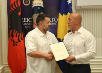 Bekë Berisha publikon listën e kandidatëve për asamblenë komunale të Prishtinës