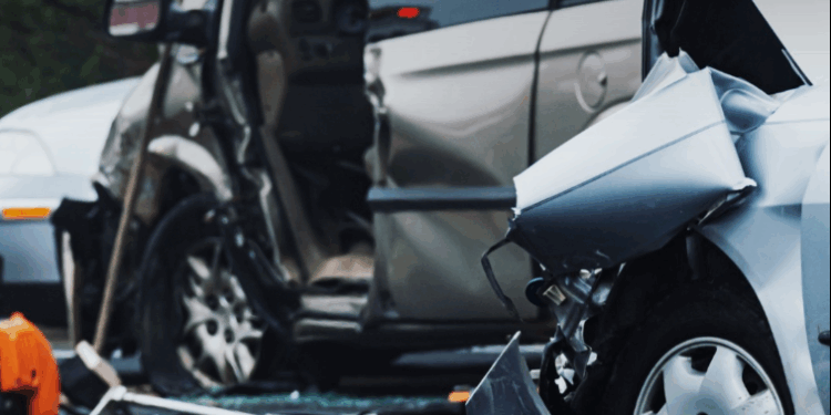 Aksident me fatalitet në Fier: Ka të vdekur e të lënduar